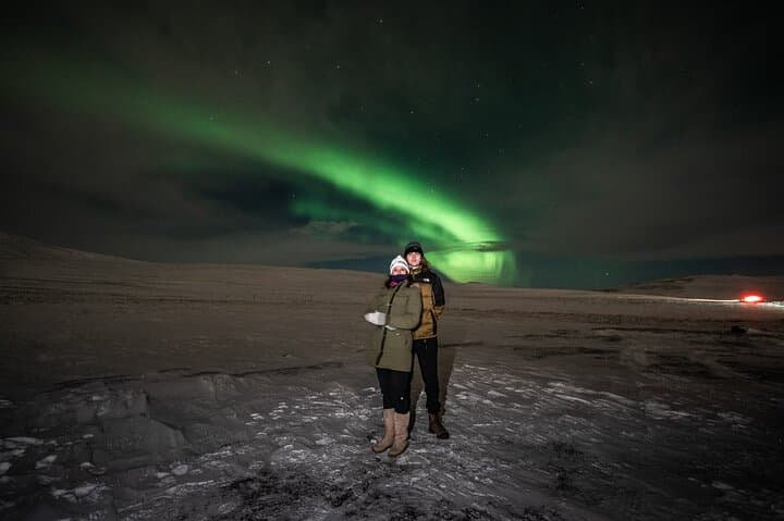 Private Northern Lights 4x4 Tour from Reykjavik — Night Photography & Hot Drinks