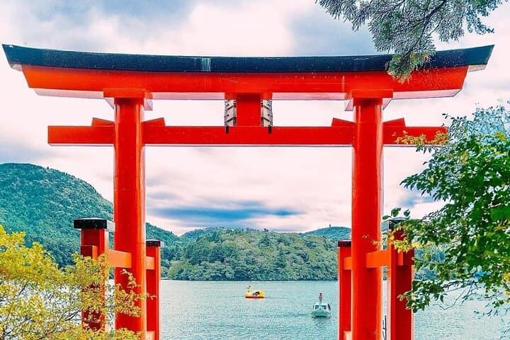 Hakone Private Day Tour from Tokyo: Lake Ashi, Owakudani & Mt. Fuji Views photo 6