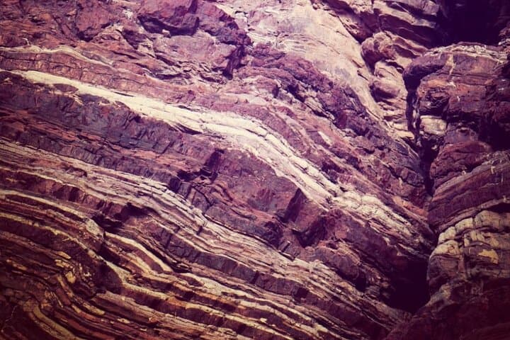 Rainbow Valley Half-Day Hike: Wadi Ghub’s Colorful Rock Formations in Fujairah photo 2