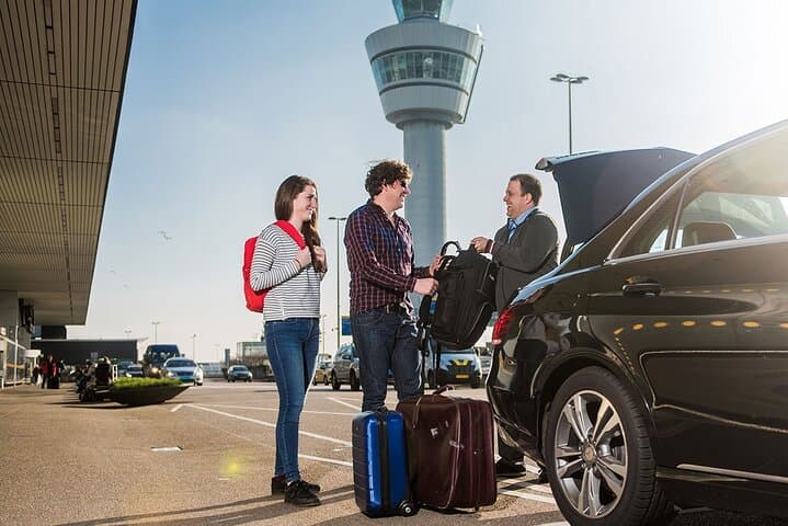 Stress-Free Dubai Airport Transfers To and From Hotels photo 2