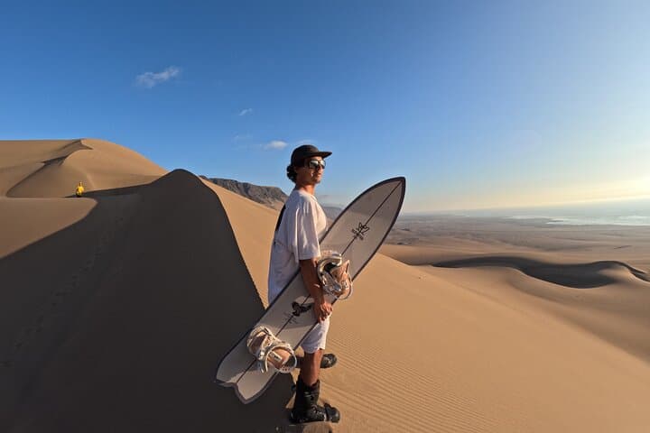 Sandboarding Cerro Dragón: Iquique Dune Adventure with Transfer photo 2