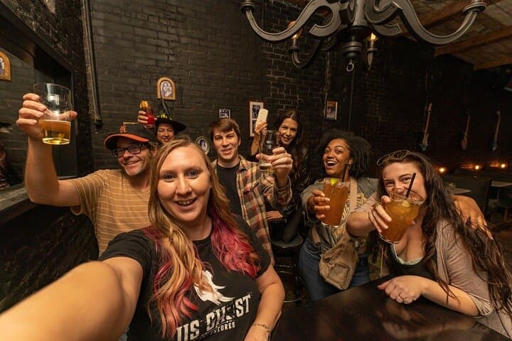 Hollywoodland Highball Haunted Pub Crawl: Ghosts, Bars, and Night Walks on Hollywood Blvd photo 2