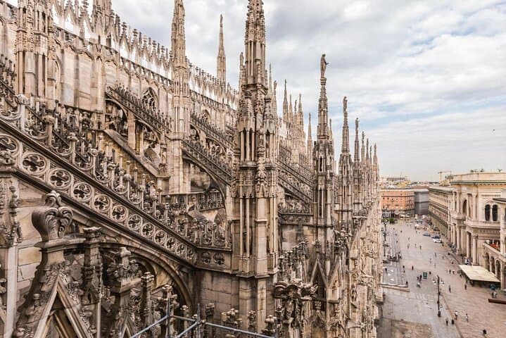 Skip-the-Line Duomo Rooftop and La Scala Private Tour — Milan Highlights photo 3