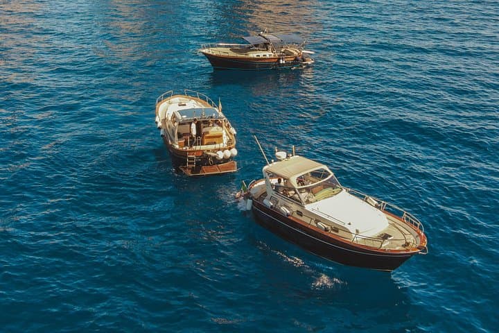 Private Sunset Boat Tour from Sorrento to Positano with Limoncello Tasting photo 3