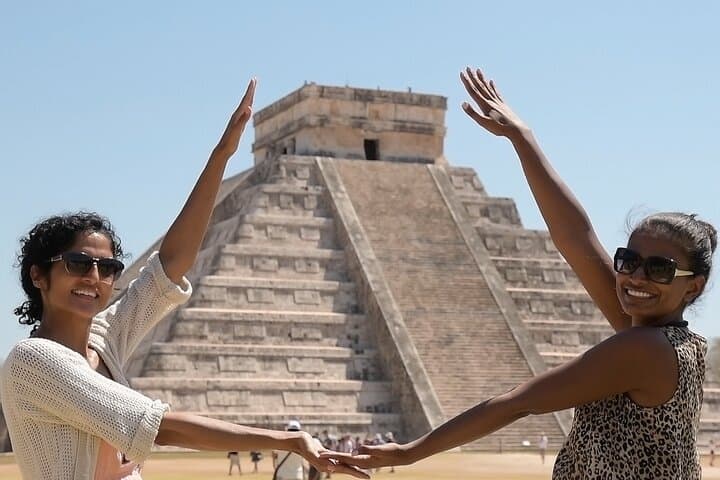 Chichén-Itzá, Cenote Swim & Valladolid: All-Inclusive Day Trip from Cancún