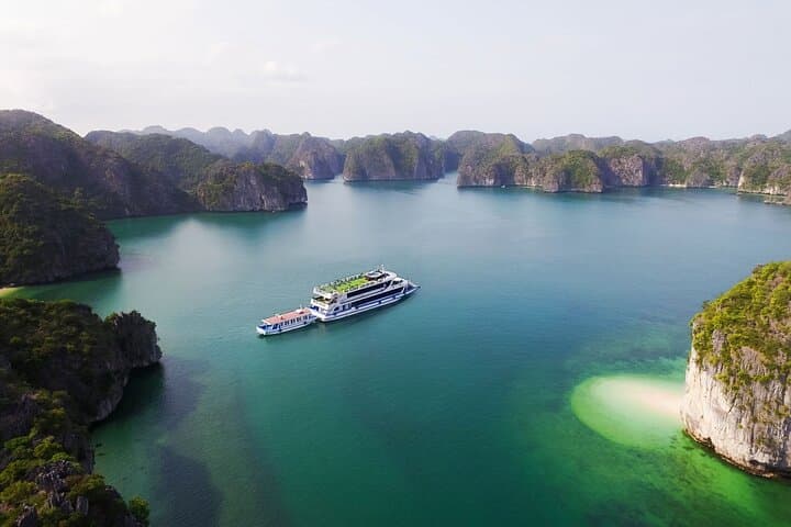 Halong Bay 8-Hour VIP Cruise: Day Trip with Caves, Kayaking & Sunset Jacuzzi photo 5