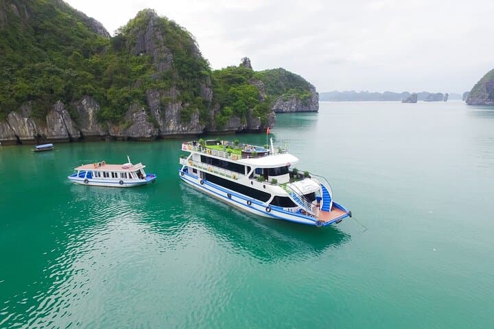 Halong Bay 8-Hour VIP Cruise: Day Trip with Caves, Kayaking & Sunset Jacuzzi photo 3