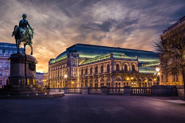 Private Vienna Day Trip from Budapest — Schönbrunn, Belvedere & Hofburg in One Day photo 3