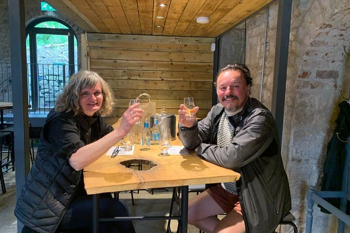 Stirling Wee Walk and Gin Tasting: Old Town History Tour with Distillery Flight photo 3