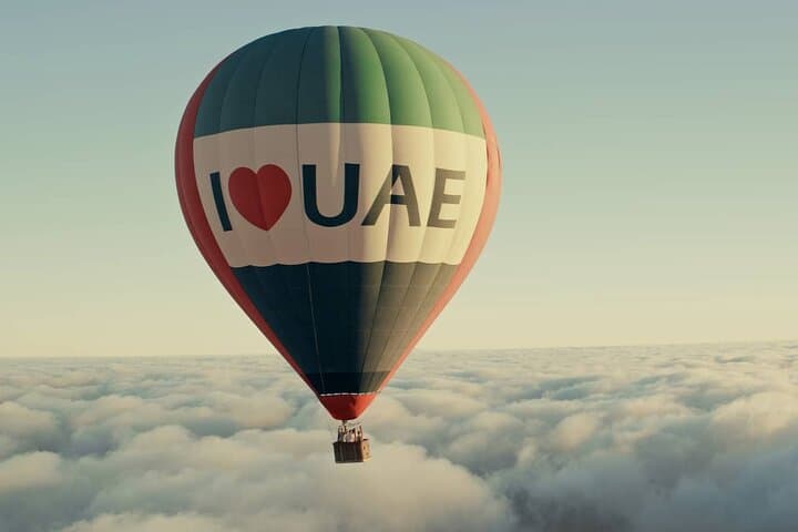 Sunrise Desert Hot Air Balloon Flight from Dubai with Roundtrip Transfer photo 6