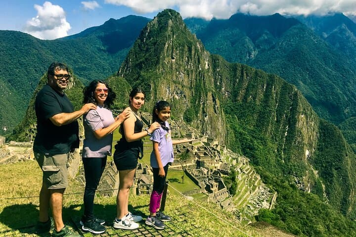 Private Day Tour to Machu Picchu from Cusco: Skip-the-Hassle Guided Visit photo 4