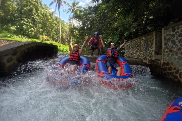 Ubud River Tubing and Tirta Empul Temple Private Guided Tour photo 4