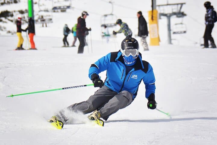 Private Ski and Snowboard Lessons in Bansko: Learn from a Former National Racer