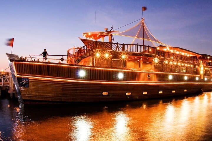 Dubai Frame and 5-Star Dhow Cruise Dinner in Dubai Marina