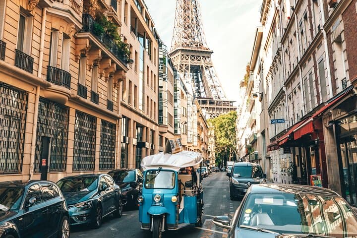Unforgettable Paris Private Walking Tour: Design Your Perfect Day photo 3