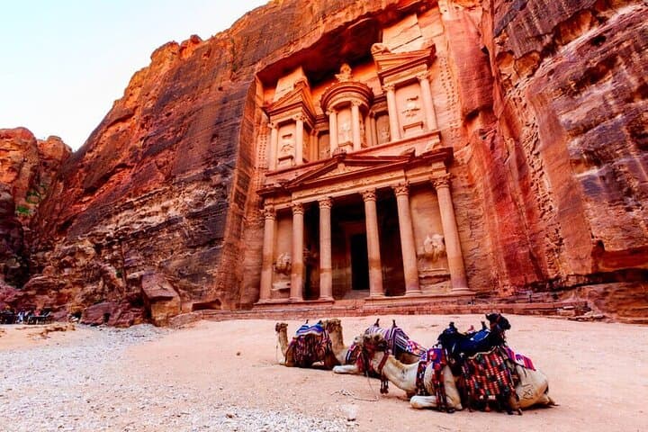 3-Day Aqaba, Petra & Wadi Rum Tour from Tel Aviv — Beaches, Jeep Safari & Glamping photo 2