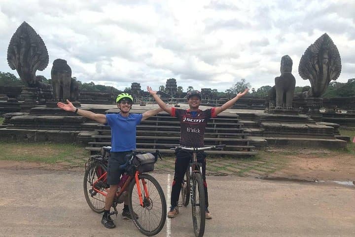 7-Day Cambodia Luxury Culinary & Cultural Tour: Phnom Penh, Siem Reap & Battambang photo 3