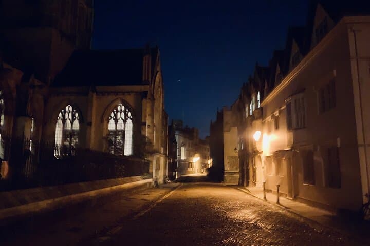 Oxford After Dark: Guided Ghost Tour Through Haunted Streets photo 3