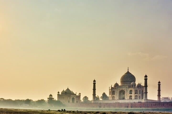 full-day-taj-mahal-tour-mughal-era-experience photo 6