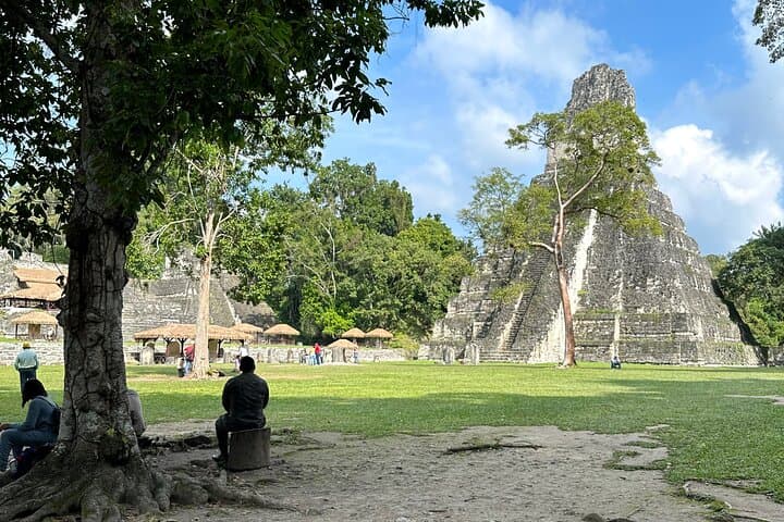 Tikal Private Tour from Flores: Full-Day Ruins, Wildlife & Lunch photo 4
