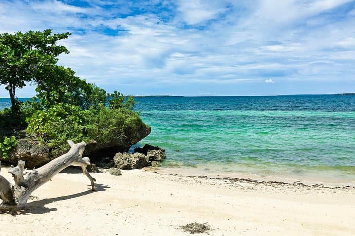 Bantayan Island Hopping: Virgin Island, Hilantagaan & Balidbid Lagoon Day Trip