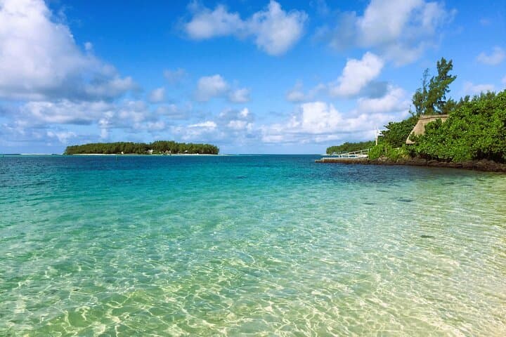 South–Southeast Mauritius: From Clifftop Vistas to Blue Bay Reefs photo 3