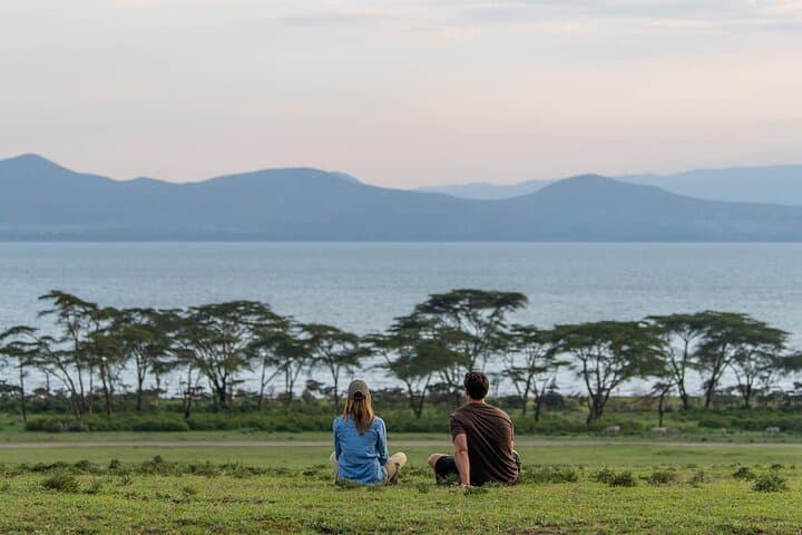 Crescent Island Walking Safari and Lake Naivasha Boat Ride — Full-Day Guide photo 5