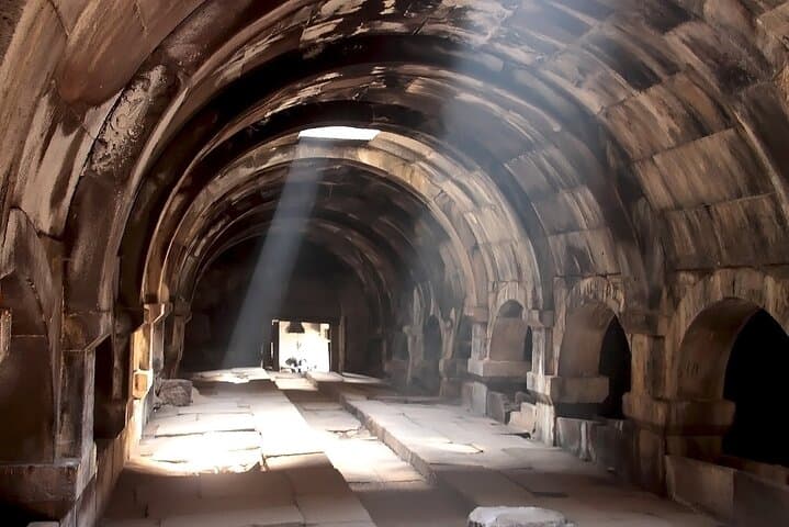 Day Tour from Yerevan to Lake Sevan, Noratus, Jermuk & Hin Areni Winery photo 4