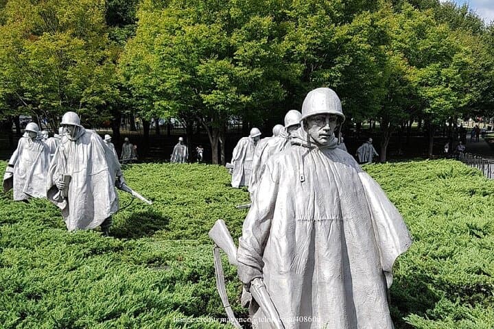 Best of Washington DC Private Full-Day Walking Tour: Monuments & Smithsonian Highlights photo 6