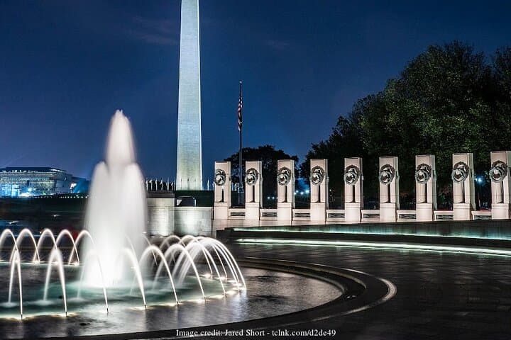 Private Evening Walk of the National Mall: 2.5-Hour Night Tour in Washington, D.C. photo 4