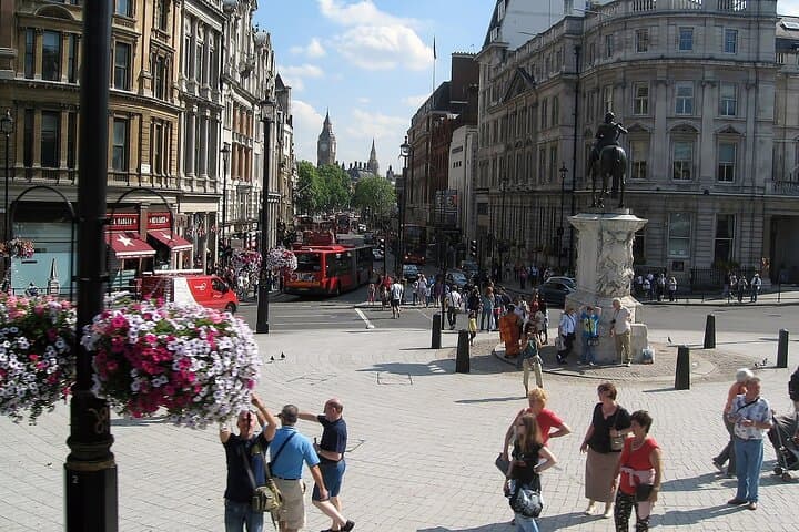 Private Windsor Castle Tour from London — Fast-Track Entry & St George's Chapel