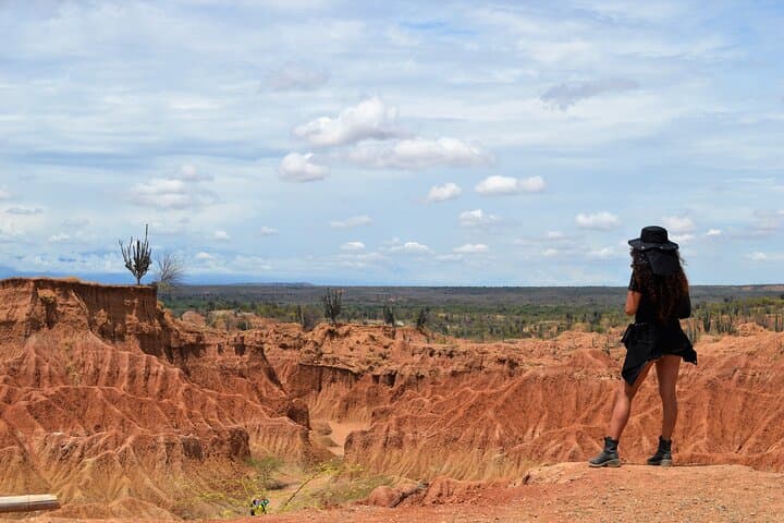 3-Day Tatacoa Desert Adventure: Villavieja Stargazing and Magdalena River Ride