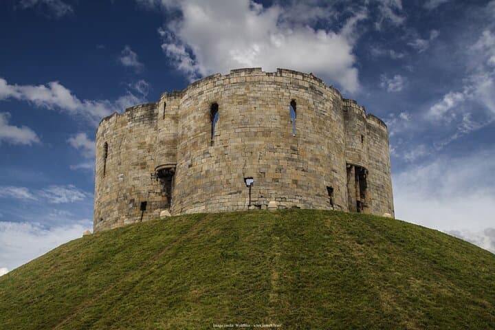 Private York Crime & Mystery Walking Tour — On the Beat photo 6