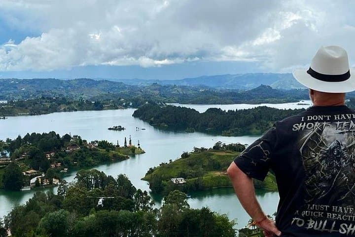 Guatape Private Day Tour: Climb Piedra del Peñol & Explore Guatapé's Zócalos photo 3