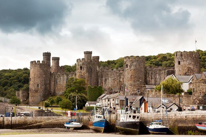 Conwy Gourmet Heritage: Private Culinary & Historical Walking Tour photo 5
