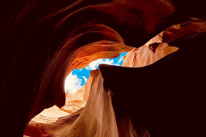 East Zion UTV Slot Canyon Tour to Upper & Lower Red Cave