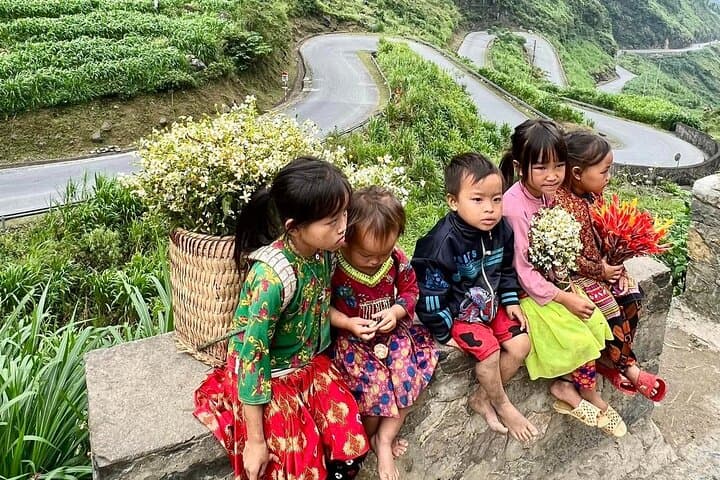Ha Giang 3-Day Road Trip: Ma Pi Leng Pass, Dong Van Plateau & Local Homestays photo 3