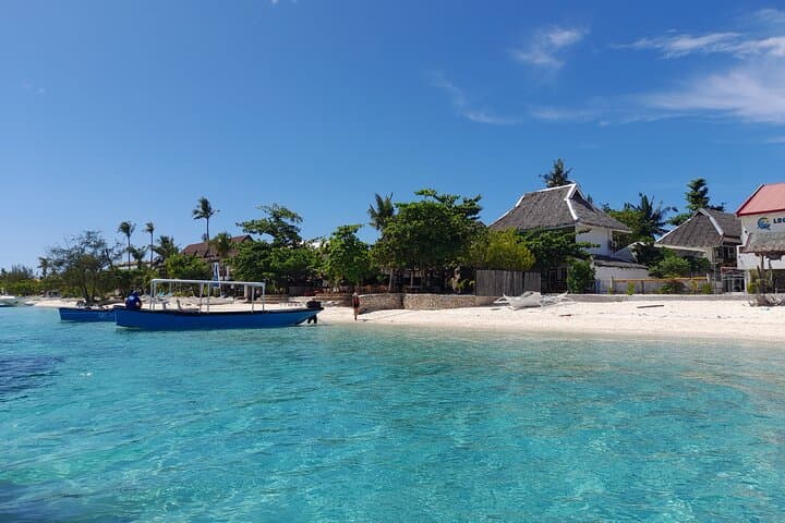 Bantayan to Malapascua Island Hopping: Day Trip from Santa Fe