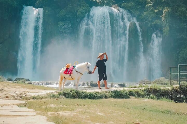 Northern Vietnam Overland: 8-Day Sapa, Ha Giang & Ban Gioc Waterfall Adventure photo 2
