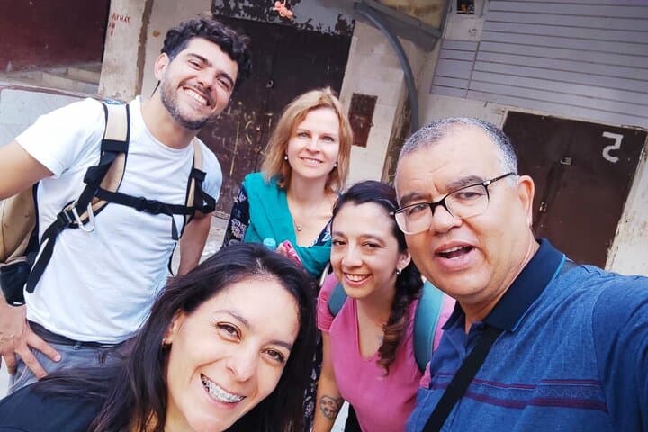 Fes Medina Walking Tour: Shared Guided Visit to Al‑Qarawiyyin, Tanneries & Madrasas