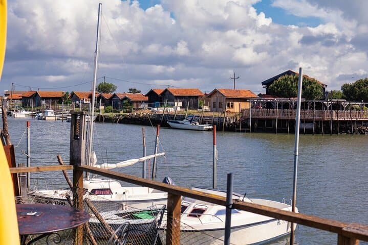 Arcachon Bay & Dune du Pilat Full-Day Trip from Bordeaux — Oysters, Villas and Sand Views photo 4