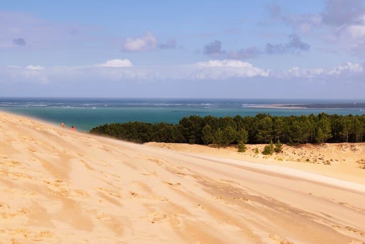 Arcachon Bay & Dune du Pilat Full-Day Trip from Bordeaux — Oysters, Villas and Sand Views photo 1