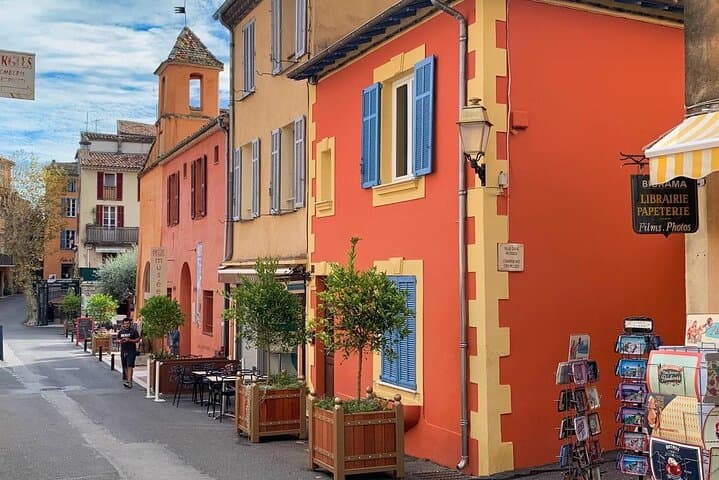 Countryside Day Trip from Nice: Perfume, Glassblowers & Medieval Villages photo 3