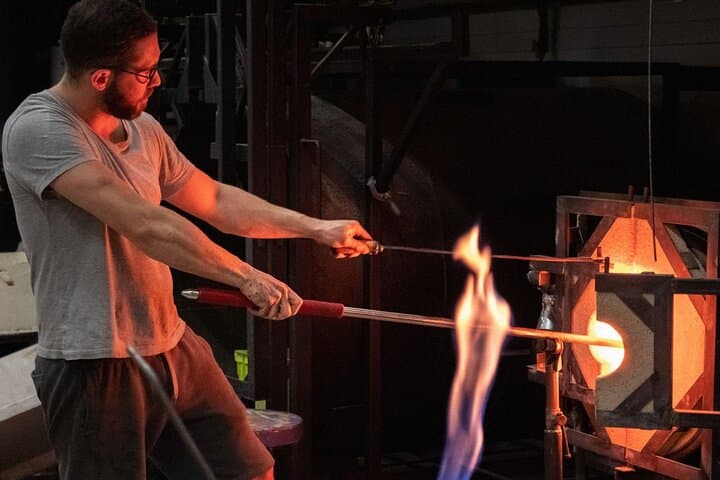 Countryside Day Trip from Nice: Perfume, Glassblowers & Medieval Villages photo 2