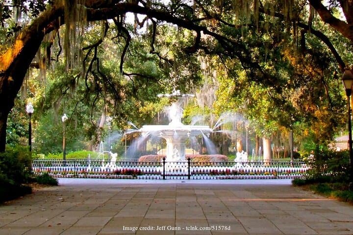 Savannah Private Half-Day Walking Tour: Historic District Highlights