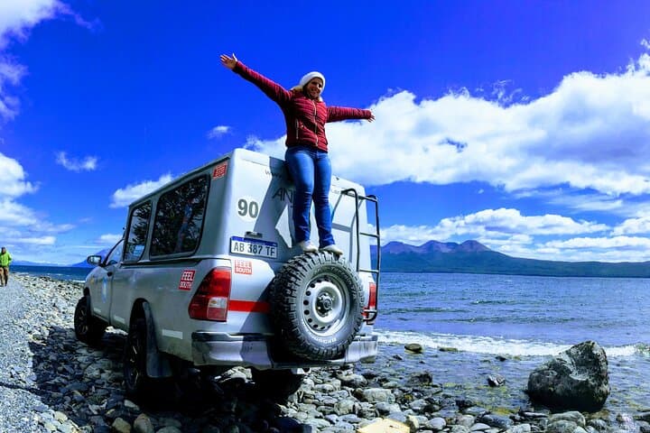 Full-Day 4x4 Lake Fagnano and Lake Escondido Off‑Road Adventure from Ushuaia photo 4