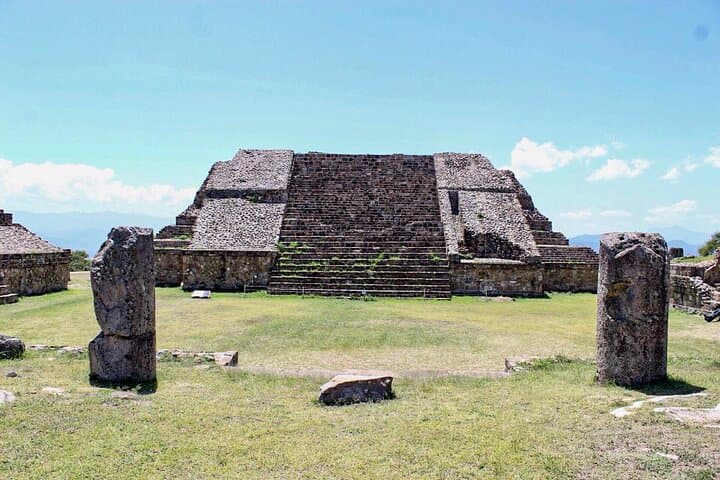 4-Day Oaxaca Excursion: Transfers, Monte Albán & Teotitlán Weaving Tour photo 3