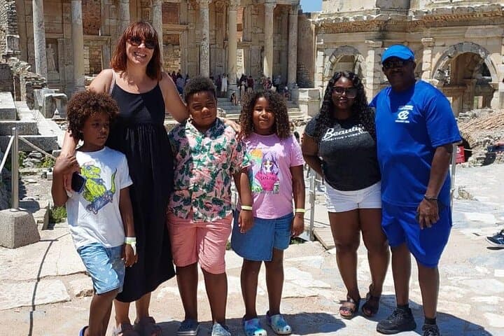 Ephesus Shore Excursion for Kids from Kusadasi: Hands-On Ancient City Tour photo 2