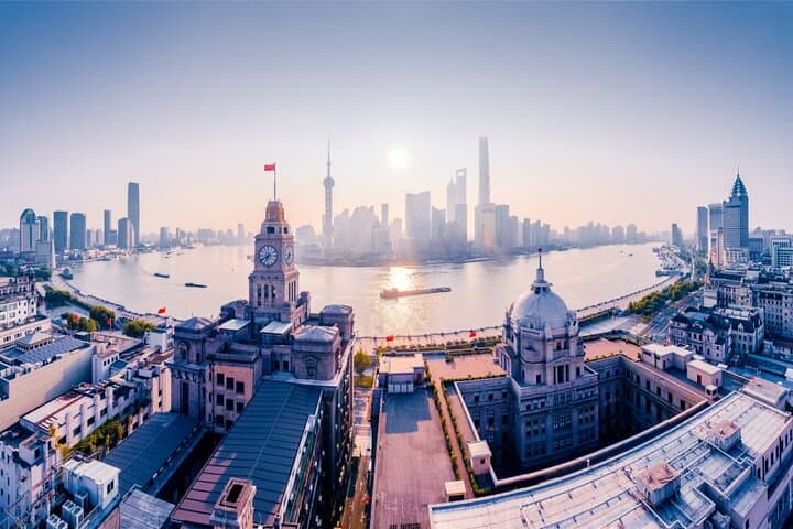 Full-Day Private Shanghai Highlights Tour: Xintiandi, Jing'an Temple & Shanghai Tower photo 1