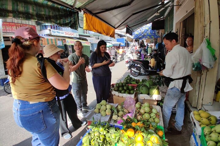 Three Coolest Neighborhoods in Saigon: A 6km Local Walking Tour photo 5